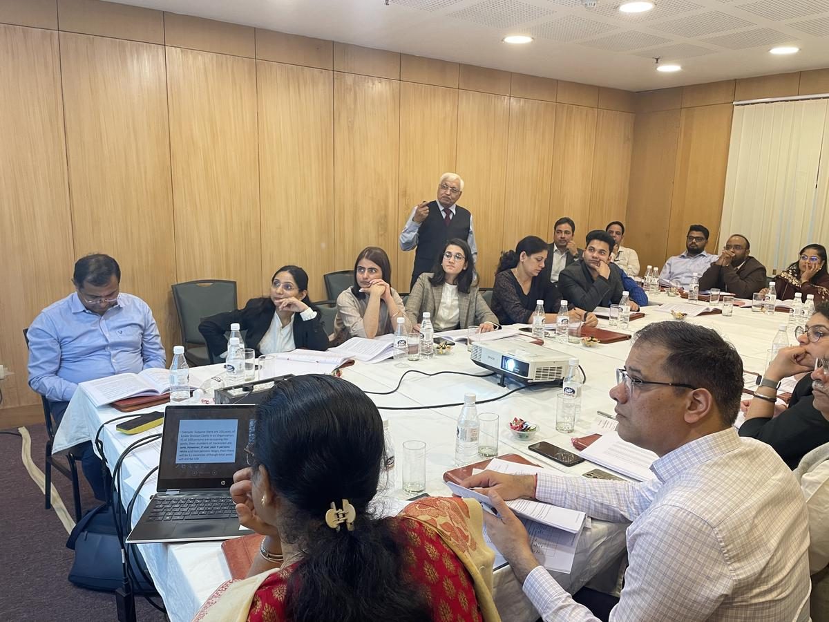 Roundtable session with public-sector professionals
